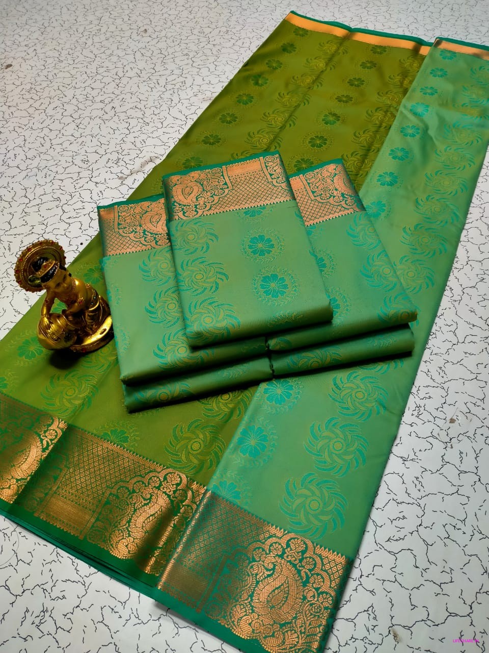 Poonthamil sarees